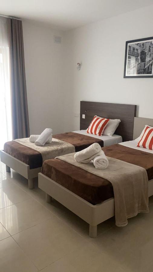 Point - Sir William Reid Apartment Gzira Exterior photo